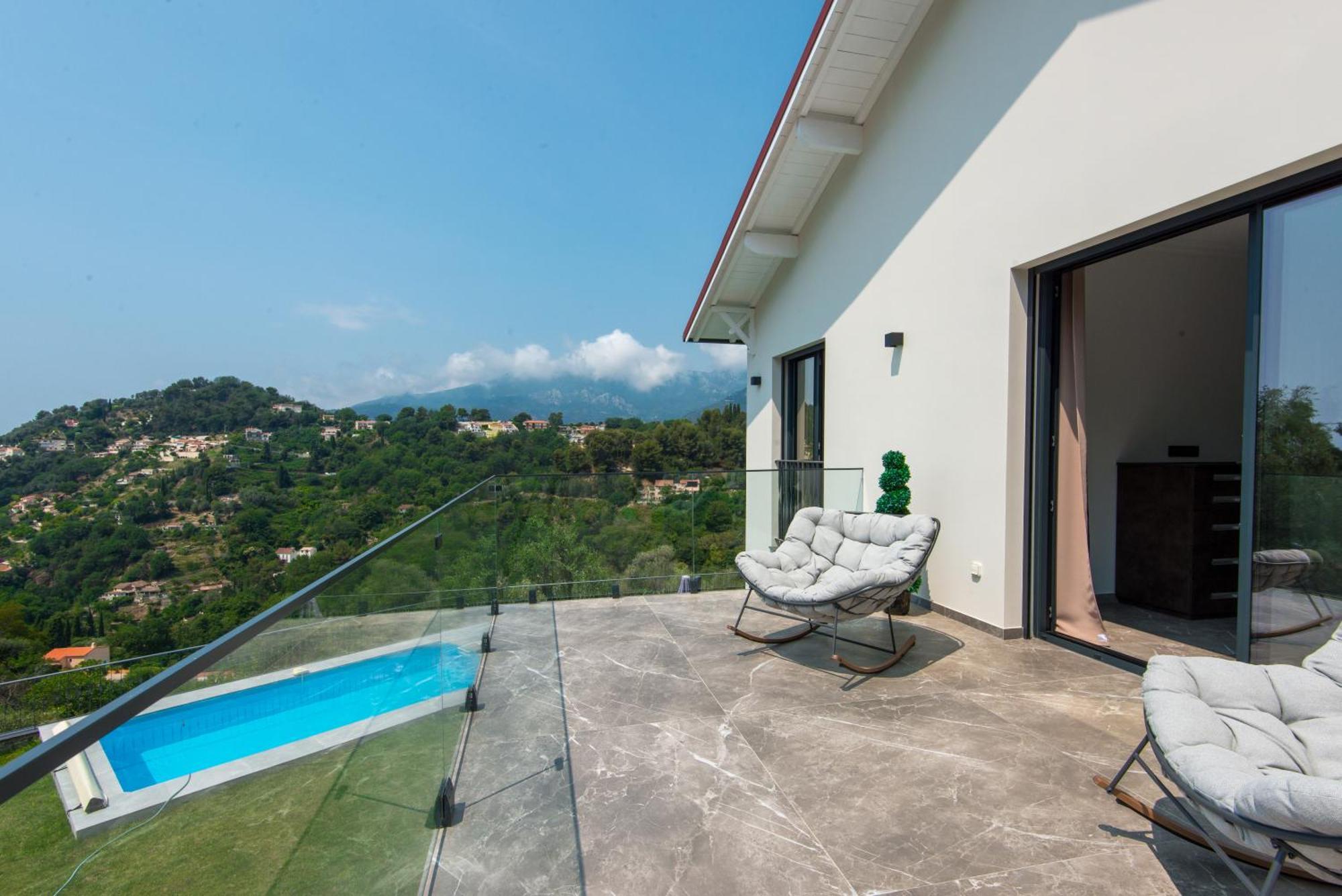 Jolie Maison Au Calme Menton Exterior photo